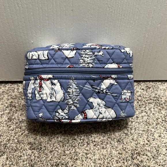 Vera Bradley 4 Pc Cosmetic Organizer- Beary Merry Cool Blur - Picture 5 of 8